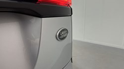 2019 (19) LAND ROVER RANGE ROVER VELAR 2.0 D240 R-Dynamic SE 5dr Auto 3548941