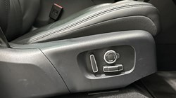 2021 (71) LAND ROVER RANGE ROVER EVOQUE 1.5 P300e R-Dynamic HSE 5dr Auto 3545680