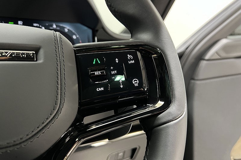 2024 (24) LAND ROVER RANGE ROVER SPORT 4.4 P635 V8 SV Edition One 5dr Auto [Gloss] 3543794