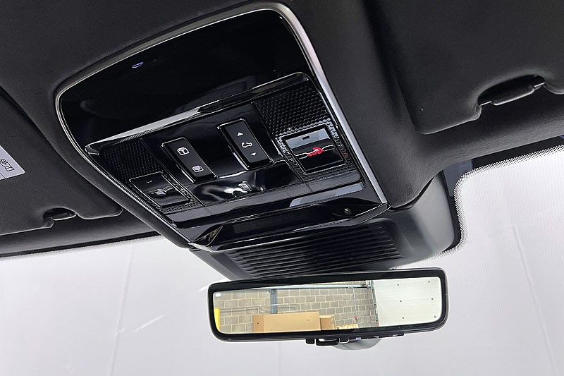 2024 (24) LAND ROVER RANGE ROVER SPORT 4.4 P635 V8 SV Edition One 5dr Auto [Gloss] 3543800