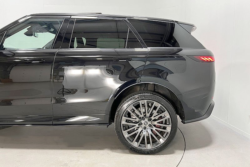 2024 (24) LAND ROVER RANGE ROVER SPORT 4.4 P635 V8 SV Edition One 5dr Auto [Gloss] 3543834