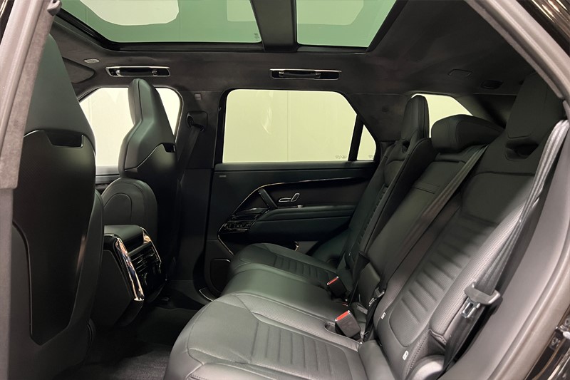 2024 (24) LAND ROVER RANGE ROVER SPORT 4.4 P635 V8 SV Edition One 5dr Auto [Gloss] 3543779