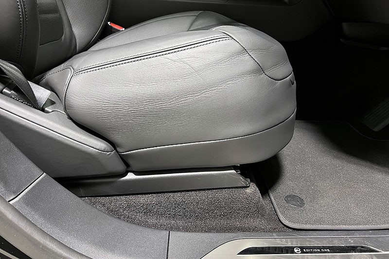 2024 (24) LAND ROVER RANGE ROVER SPORT 4.4 P635 V8 SV Edition One 5dr Auto [Gloss] 3543789