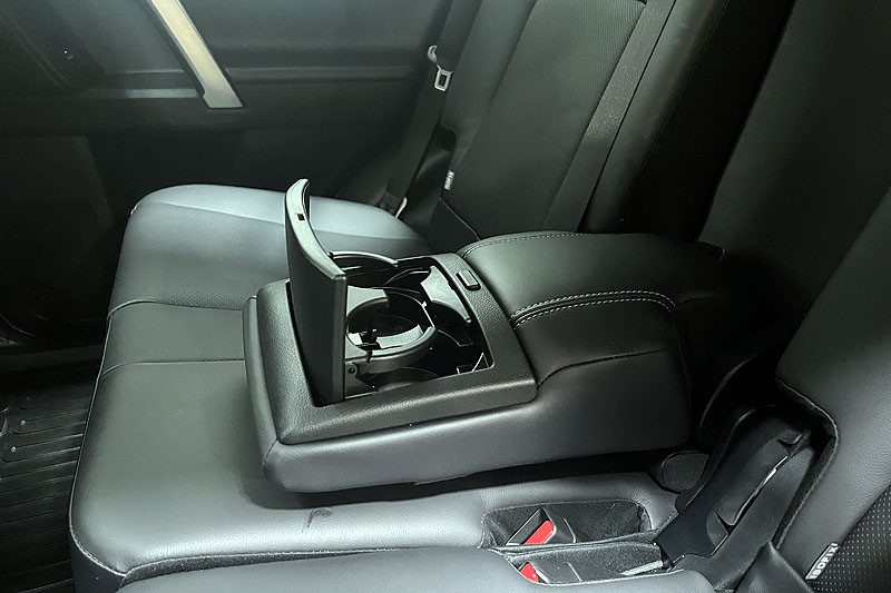 2023 (73) TOYOTA LAND CRUISER 2.8 D-4D 204 Invincible 5dr Auto 7 Seats 3591080