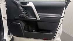 2023 (73) TOYOTA LAND CRUISER 2.8 D-4D 204 Invincible 5dr Auto 7 Seats 3591045