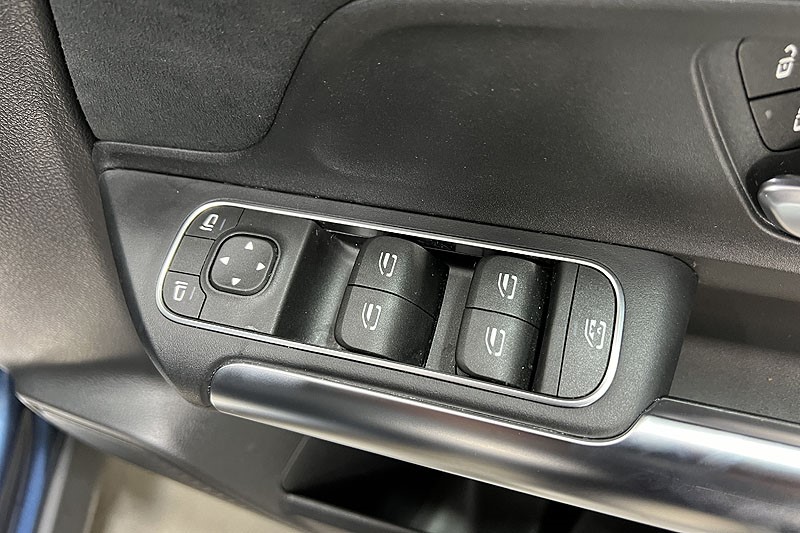 2021 (21) MERCEDES-BENZ GLA 200d 4Matic AMG Line 5dr Auto 3614494