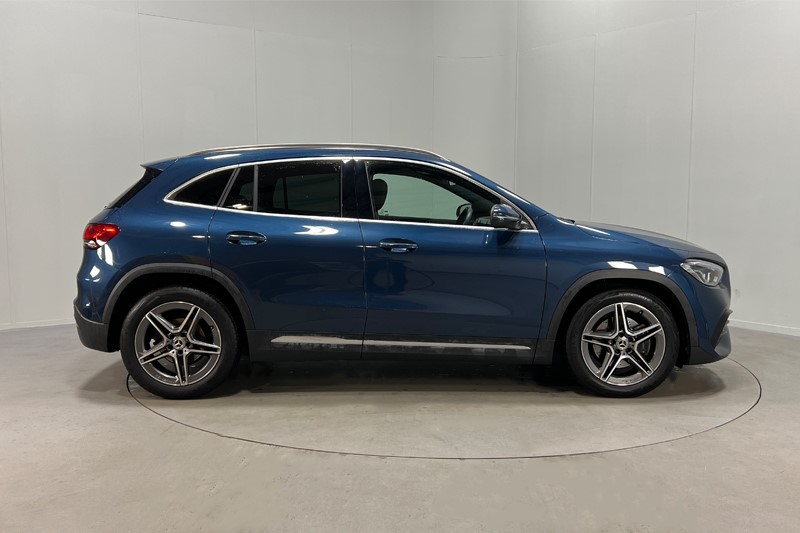 2021 (21) MERCEDES-BENZ GLA 200d 4Matic AMG Line 5dr Auto 3614488
