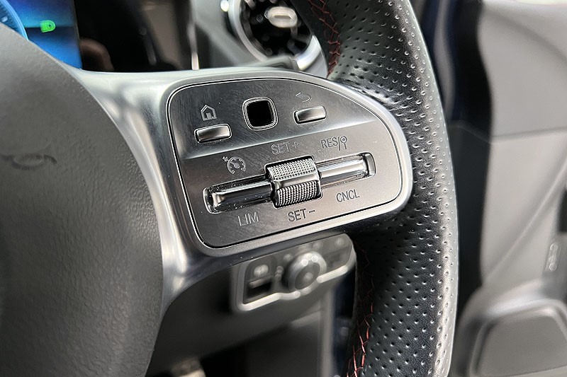 2021 (21) MERCEDES-BENZ GLA 200d 4Matic AMG Line 5dr Auto 3614502
