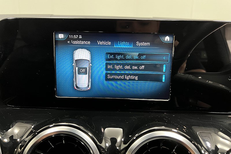 2021 (21) MERCEDES-BENZ GLA 200d 4Matic AMG Line 5dr Auto 3614522