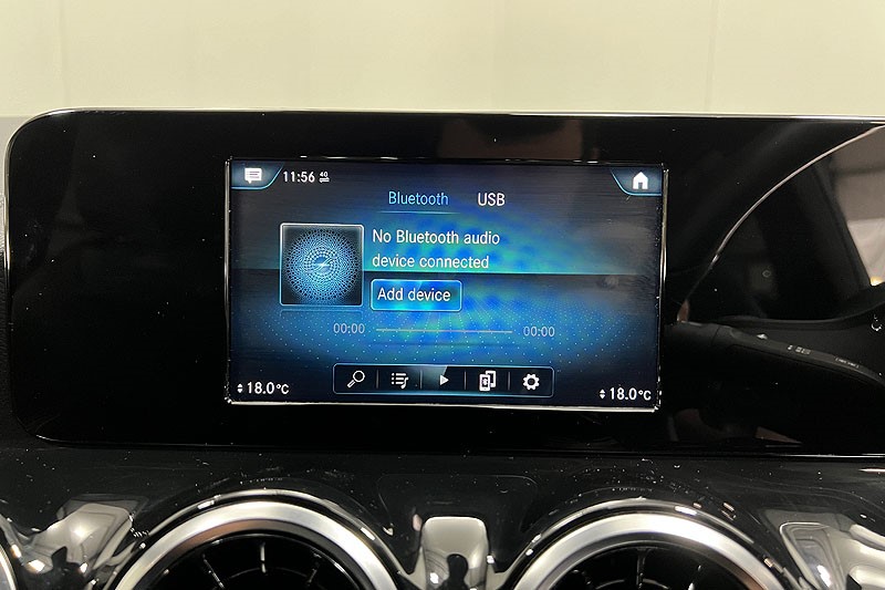 2021 (21) MERCEDES-BENZ GLA 200d 4Matic AMG Line 5dr Auto 3614515