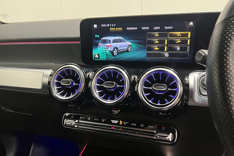 2021 (71) MERCEDES-BENZ GLB 220d 4Matic AMG Line Premium 5dr 8G-Tronic 3614367