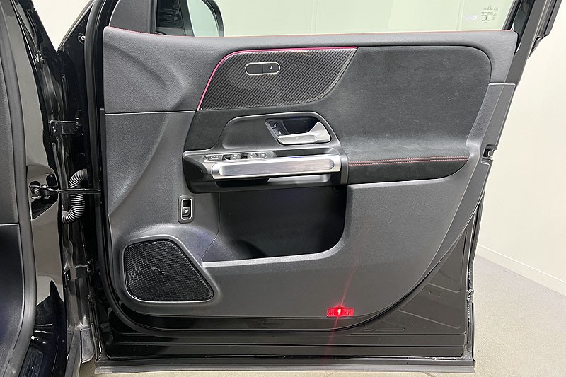 2021 (71) MERCEDES-BENZ GLB 220d 4Matic AMG Line Premium 5dr 8G-Tronic 3614355