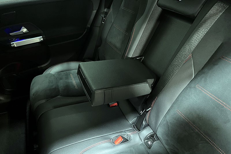 2021 (71) MERCEDES-BENZ GLB 220d 4Matic AMG Line Premium 5dr 8G-Tronic 3614382