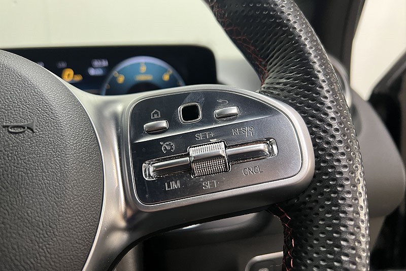 2021 (71) MERCEDES-BENZ GLB 220d 4Matic AMG Line Premium 5dr 8G-Tronic 3614364