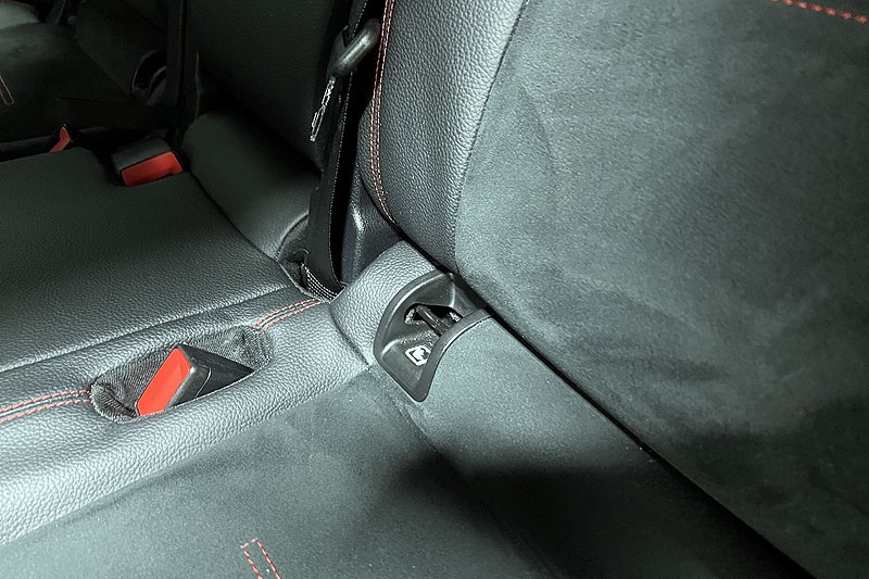 2021 (71) MERCEDES-BENZ GLB 220d 4Matic AMG Line Premium 5dr 8G-Tronic 3614381