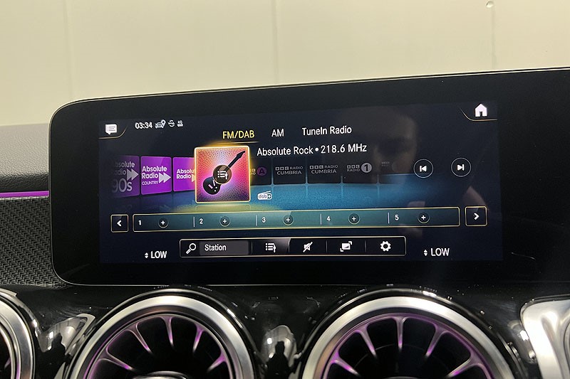 2021 (71) MERCEDES-BENZ GLB 220d 4Matic AMG Line Premium 5dr 8G-Tronic 3614373