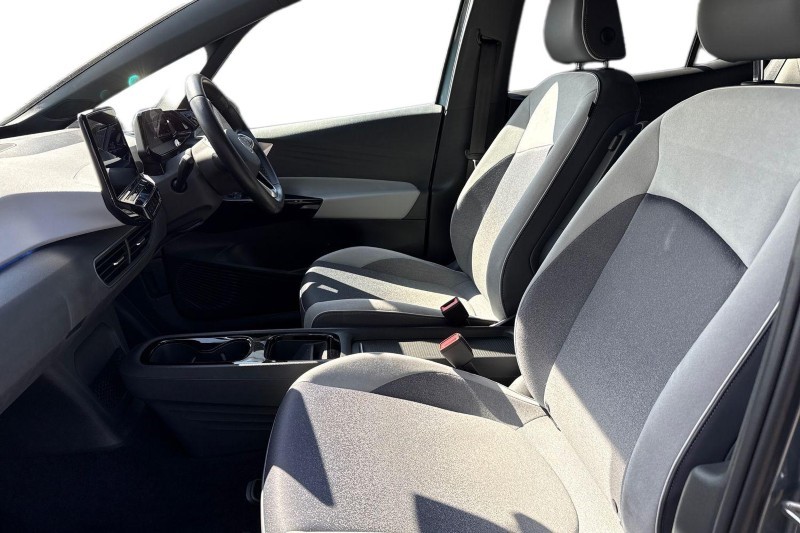 2021 (21) VOLKSWAGEN ID.3 150kW Business Pro Performance 58kWh 5dr Auto 5310185