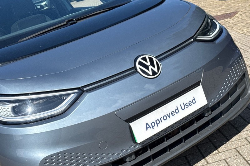 2021 (21) VOLKSWAGEN ID.3 150kW Business Pro Performance 58kWh 5dr Auto 5310218