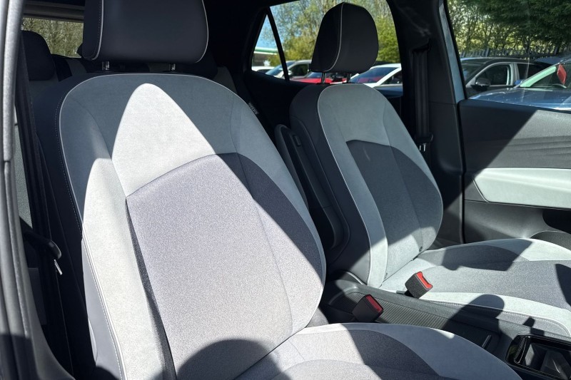 2021 (21) VOLKSWAGEN ID.3 150kW Business Pro Performance 58kWh 5dr Auto 5310198