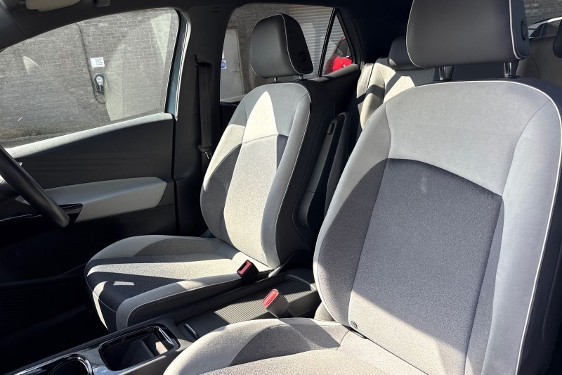 2021 (21) VOLKSWAGEN ID.3 150kW Business Pro Performance 58kWh 5dr Auto 5310213