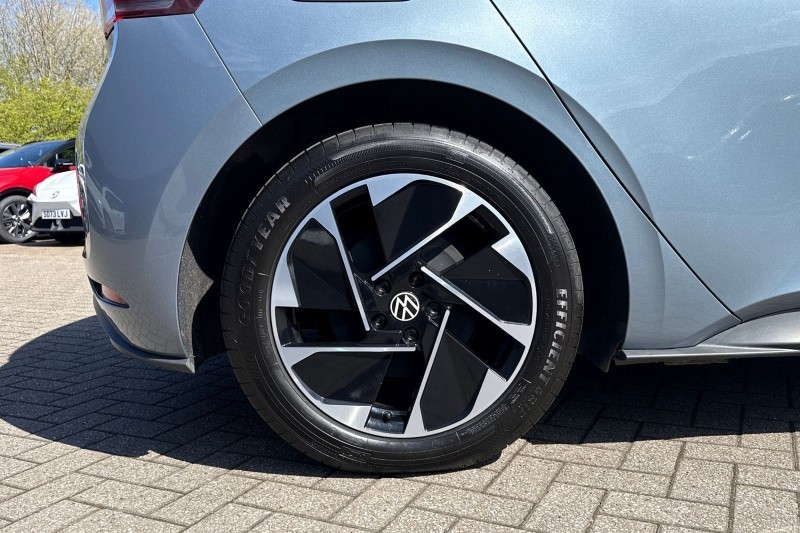 2021 (21) VOLKSWAGEN ID.3 150kW Business Pro Performance 58kWh 5dr Auto 5310190