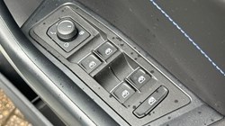 2023 (73) VOLKSWAGEN T-ROC 2.0 TSI 300 4MOTION R 5dr DSG 5295018