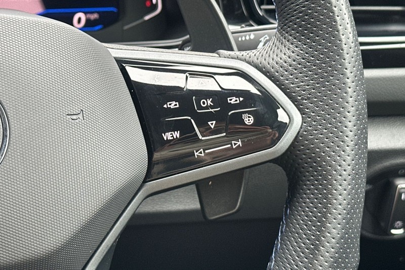 2023 (73) VOLKSWAGEN T-ROC 2.0 TSI 300 4MOTION R 5dr DSG 5295024