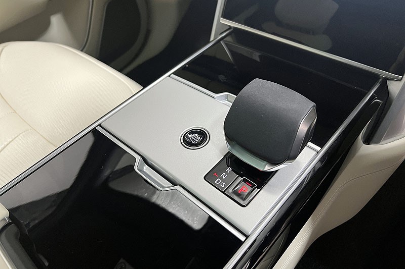 2024 (24) LAND ROVER RANGE ROVER 3.0 D350 Autobiography 4dr Auto 3679231