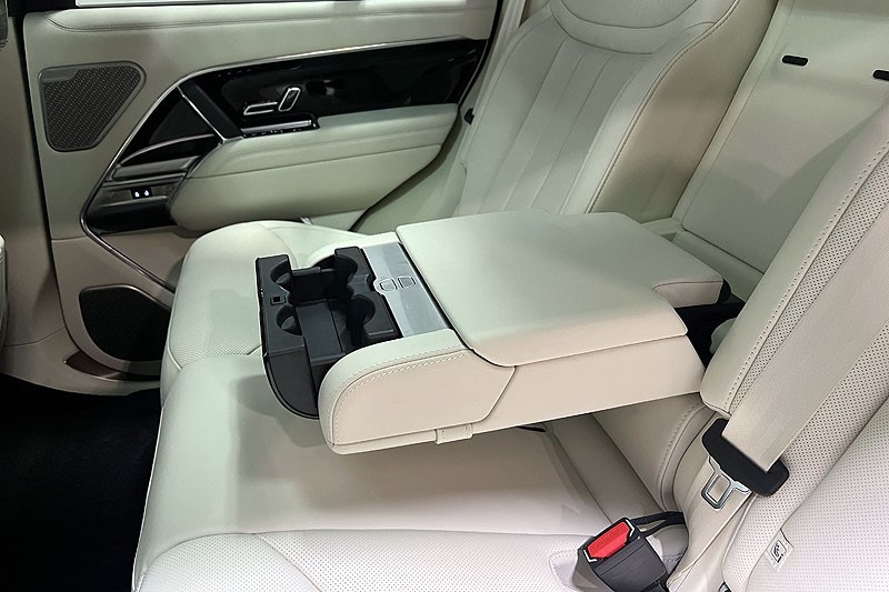 2024 (24) LAND ROVER RANGE ROVER 3.0 D350 Autobiography 4dr Auto 3679250