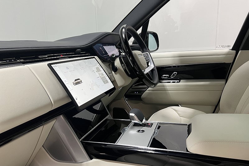 2024 (24) LAND ROVER RANGE ROVER 3.0 D350 Autobiography 4dr Auto 3679244