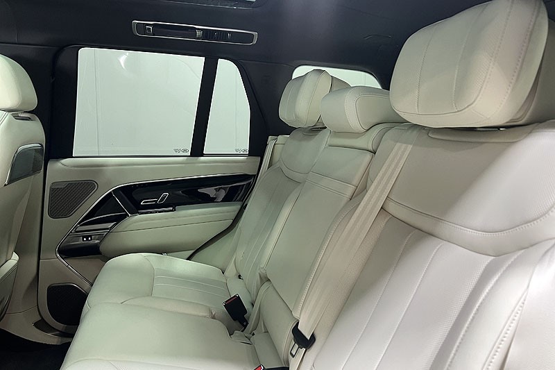 2024 (24) LAND ROVER RANGE ROVER 3.0 D350 Autobiography 4dr Auto 3679248