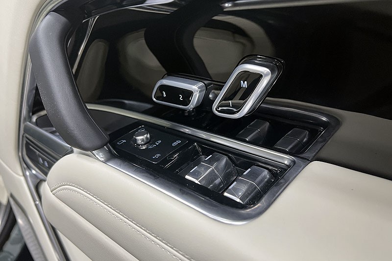 2024 (24) LAND ROVER RANGE ROVER 3.0 D350 Autobiography 4dr Auto 3679219