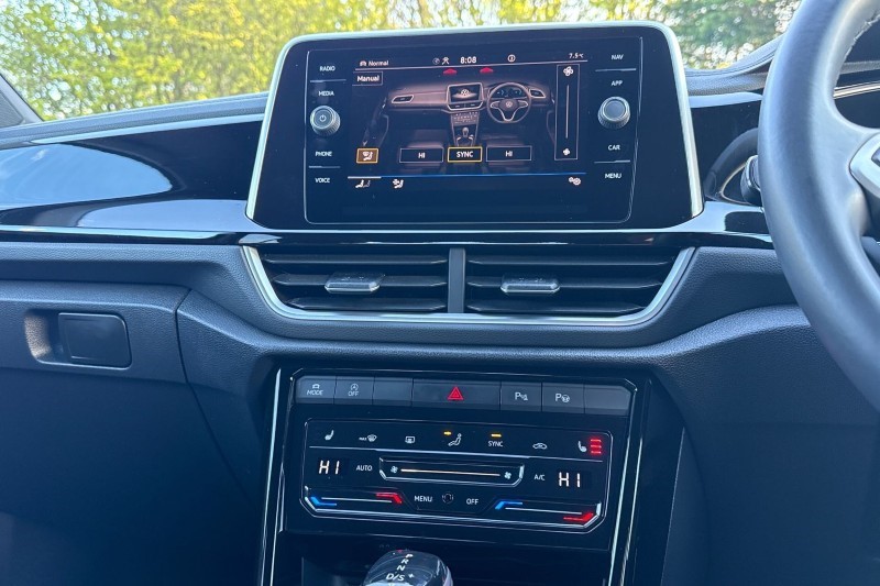 2024 (24) VOLKSWAGEN T-ROC 1.5 TSI R-Line 5dr DSG 5320238