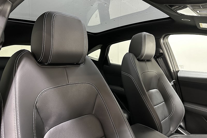 2024 (73) JAGUAR E-PACE 2.0 D200 R-Dynamic SE Black 5dr Auto 3780593