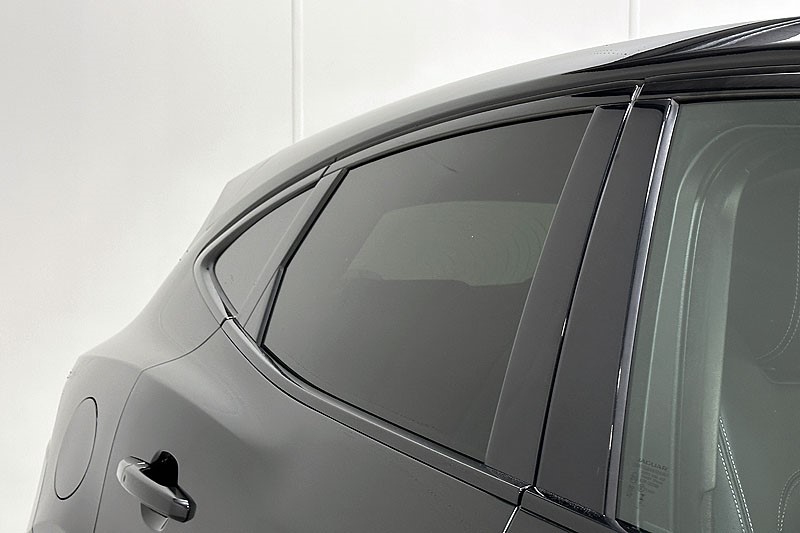 2024 (73) JAGUAR E-PACE 2.0 D200 R-Dynamic SE Black 5dr Auto 3780620