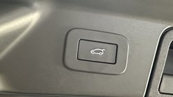 2025 (74) LAND ROVER RANGE ROVER VELAR 2.0 D200 MHEV Dynamic SE 5dr Auto 4658259