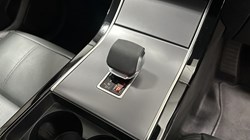 2025 (74) LAND ROVER RANGE ROVER VELAR 2.0 D200 MHEV Dynamic SE 5dr Auto 4658240