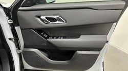 2025 (74) LAND ROVER RANGE ROVER VELAR 2.0 D200 MHEV Dynamic SE 5dr Auto 4658230