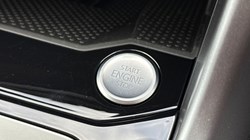 2025 (25) VOLKSWAGEN T-ROC 1.0 TSI 115 Match 5dr 5302354