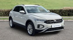 2025 (25) VOLKSWAGEN T-ROC 1.0 TSI 115 Match 5dr 5302317