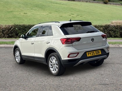 2025 (25) VOLKSWAGEN T-ROC 1.0 TSI 115 Match 5dr