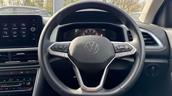 2025 (25) VOLKSWAGEN T-ROC 1.0 TSI 115 Match 5dr 5302333
