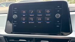 2025 (25) VOLKSWAGEN T-ROC 1.0 TSI 115 Match 5dr 5302338