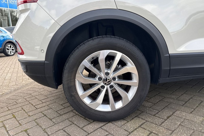 2025 (25) VOLKSWAGEN T-ROC 1.0 TSI 115 Match 5dr 5302324