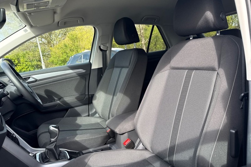 2025 (25) VOLKSWAGEN T-ROC 1.0 TSI 115 Match 5dr 5302345