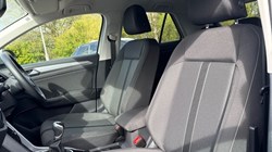 2025 (25) VOLKSWAGEN T-ROC 1.0 TSI 115 Match 5dr 5302345