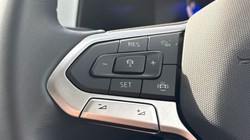 2025 (25) VOLKSWAGEN T-ROC 1.0 TSI 115 Match 5dr 5302334