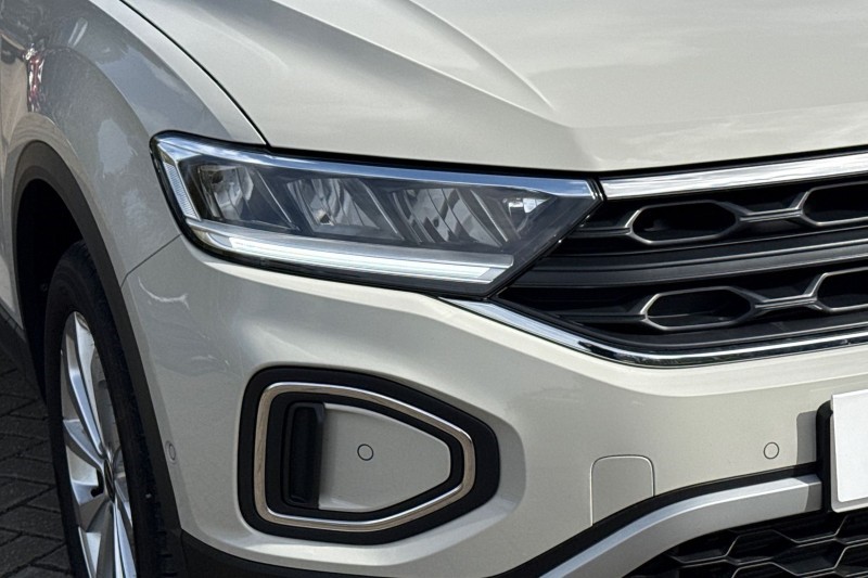 2025 (25) VOLKSWAGEN T-ROC 1.0 TSI 115 Match 5dr 5302348