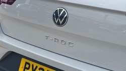 2025 (25) VOLKSWAGEN T-ROC 1.0 TSI 115 Match 5dr 5302353