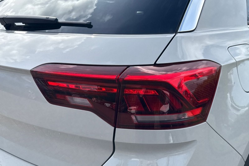 2025 (25) VOLKSWAGEN T-ROC 1.0 TSI 115 Match 5dr 5302351